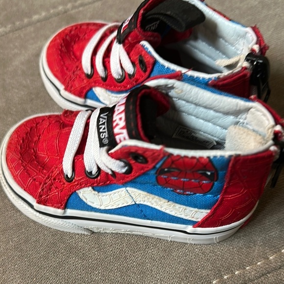 Vans Red High-Top Sneakers with Whimsical Design - Picture 4 of 10